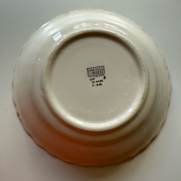 VINTAGE SET OF FLORAL BOWLS - Picture 7 of 11